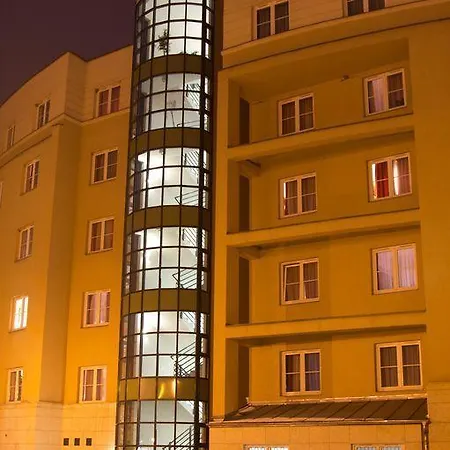 Hotell Uni-hotel Diakotthon