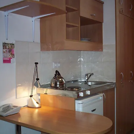 Uni-hotel Diakotthon