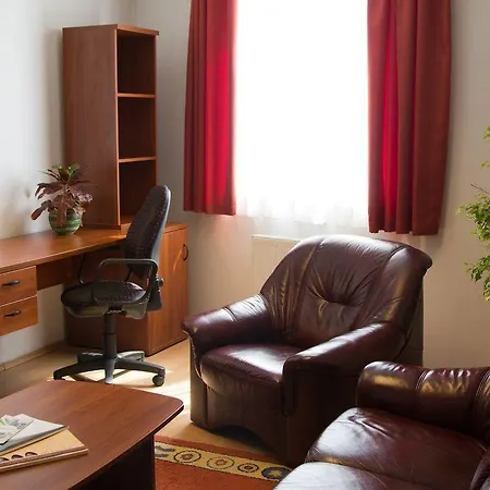 Szálloda Uni-hotel Diákotthon 3*
