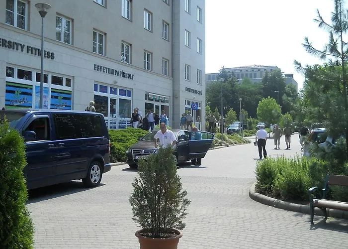 Uni-hotel Diakotthon