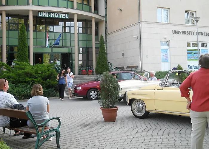 Отель Uni-hotel Diakotthon 3*